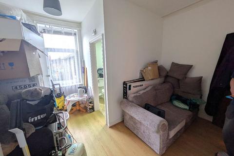 1 bedroom flat to rent, First Floor Front Flat, Cardiff CF10