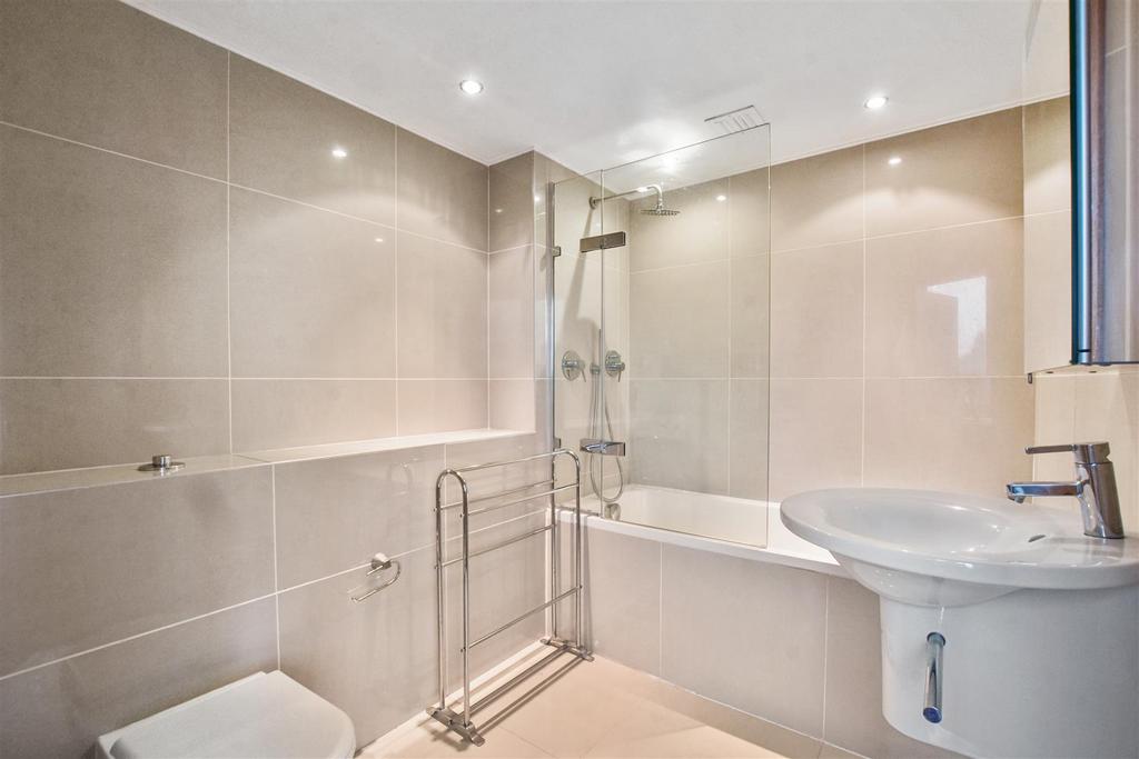 01-5b0b GCPMSC - 71 Park Lorne - Bathroom 2 -Origin