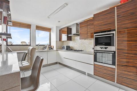 4 bedroom apartment for sale, Park Road