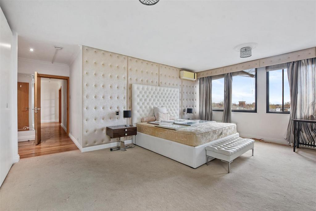 04-f954 GCPMSC - 71 Park Lorne - Bedroom 2-Original