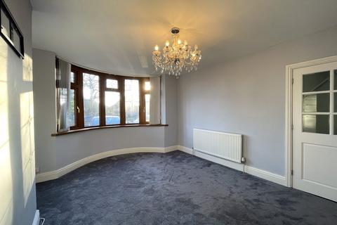 3 bedroom semi-detached house to rent, Birmingham B36