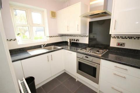 2 bedroom terraced house to rent, Sussex Way, Billericay