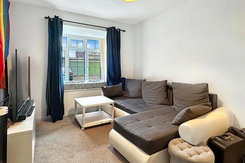 2 bedroom terraced house for sale, Hulatt Road, Cambridge CB1