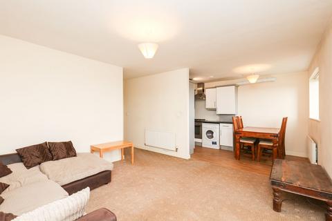 2 bedroom flat to rent, Kenninghall View, Sheffield S2