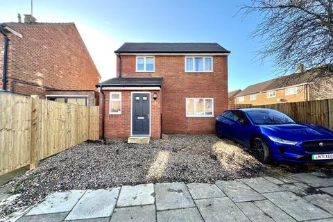 2 bedroom detached house to rent, Mangrove Road, Luton LU2