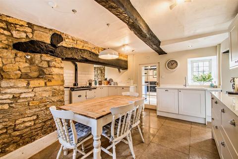 13 Back Lane, South Luffenham, Oakham, LE15 8NQ