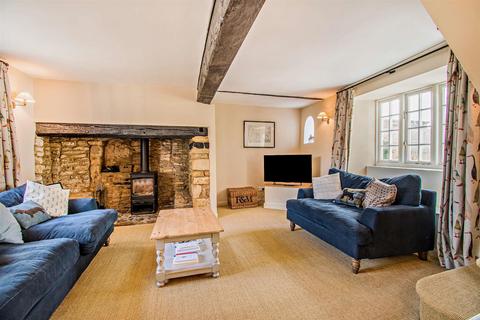 13 Back Lane, South Luffenham, Oakham, LE15 8NQ