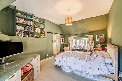 13 Back Lane, South Luffenham, Oakham, LE15 8NQ