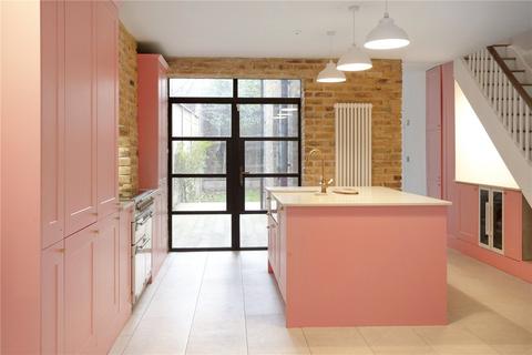 12 Cadogan Terrace, London, E9 5EG