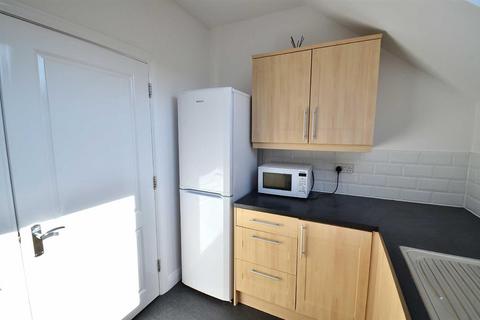 2 bedroom flat to rent, Brick Kiln Road, Herts SG1