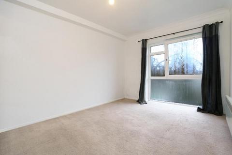 2 bedroom apartment to rent, Kingsley House, Surbiton KT6