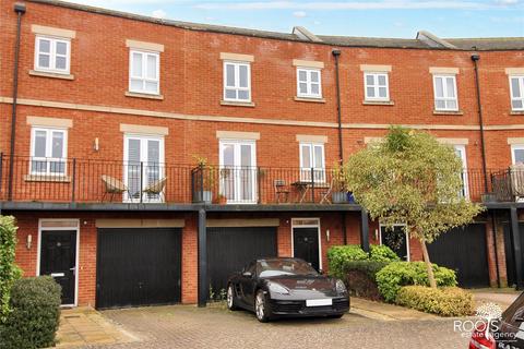 4 bedroom terraced house for sale, Cogent Crescent, Berkshire RG14