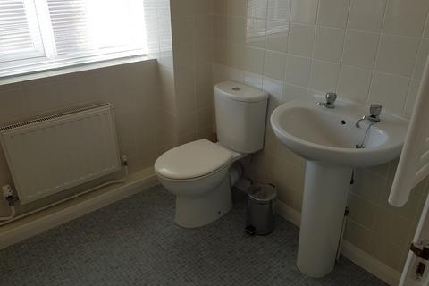 1 bedroom end of terrace house to rent, Canterbury Close, Banbury