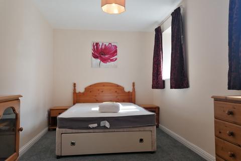 2 bedroom apartment to rent, Old York Street, Hulme, Manchester. M15 5TE