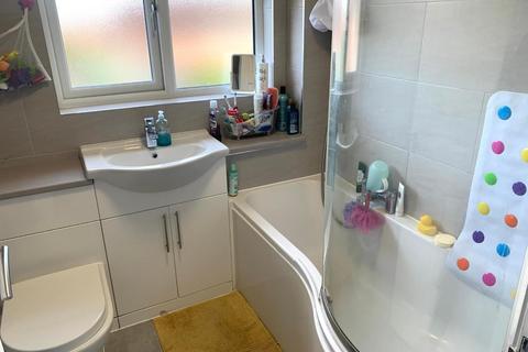 63 Beaumont Drive, Northampton, NN3 8PS