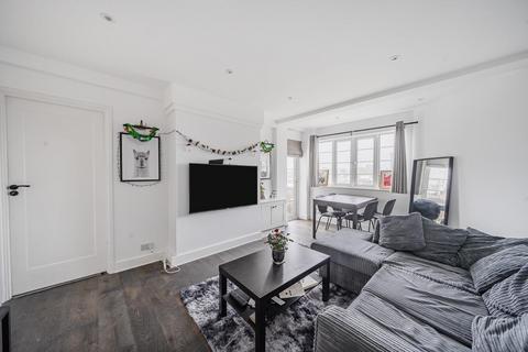 3 bedroom flat for sale, Chiswick Village, Chiswick