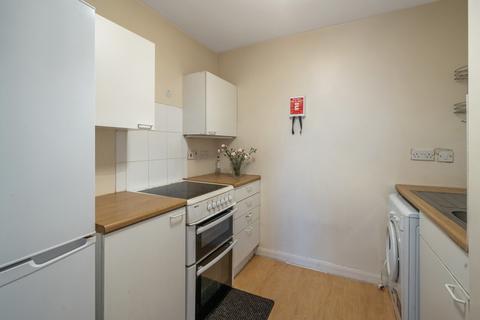 1 bedroom apartment for sale, Havil Street, London