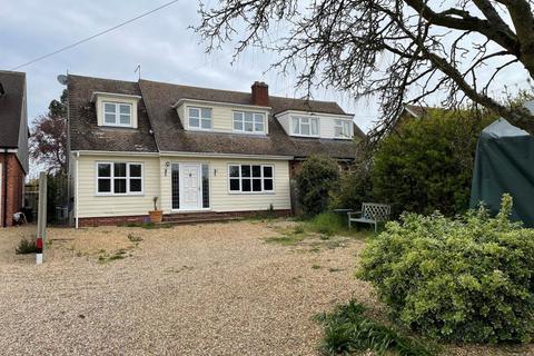 4 bedroom house to rent, PELDON