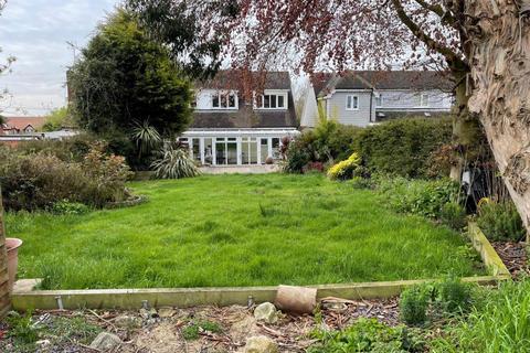 4 bedroom house to rent, PELDON