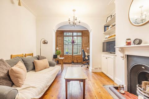 1 bedroom flat for sale, Richmond Crescent, Islington, N1