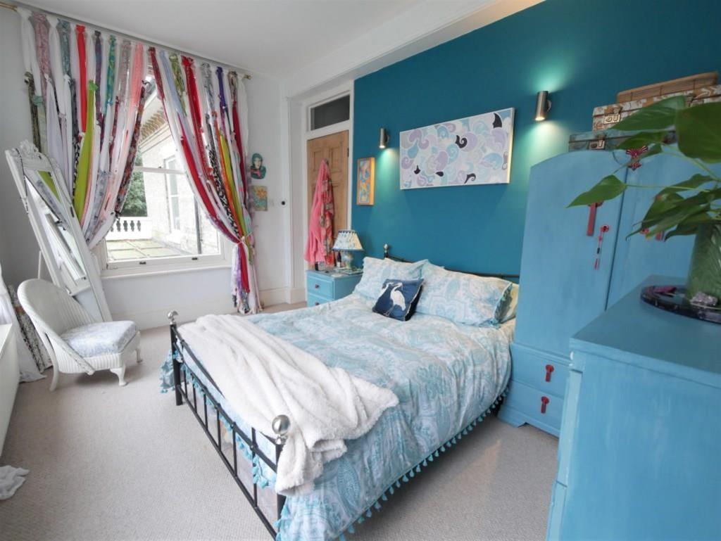 Bedroom1 2