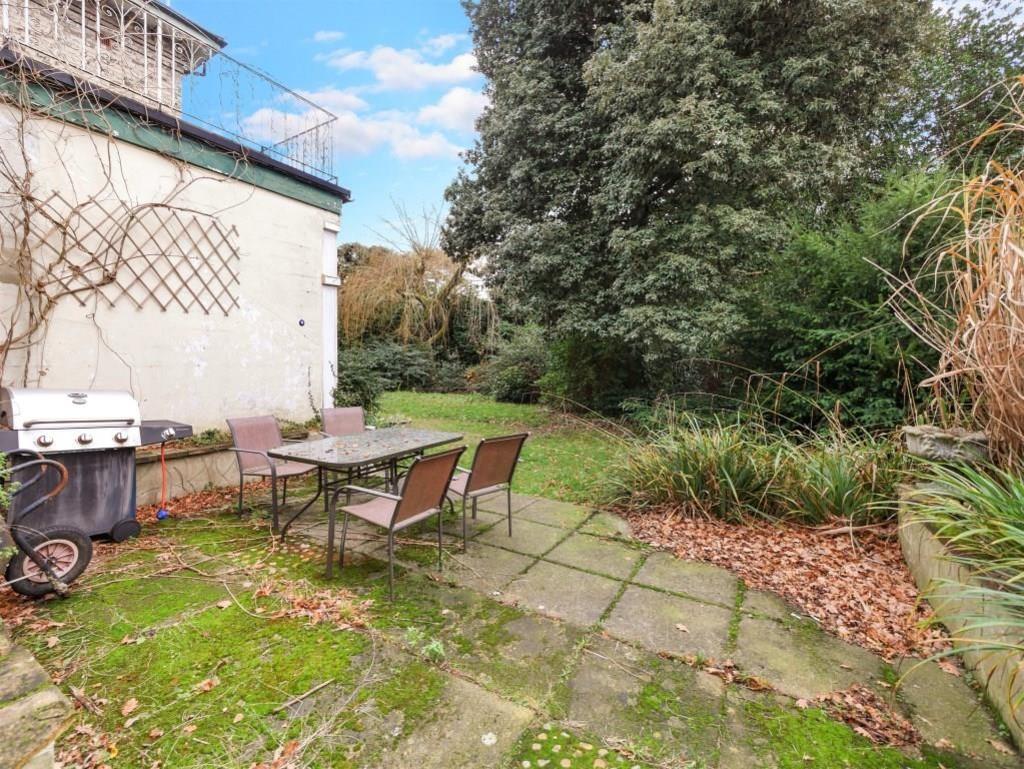 Bbq patio