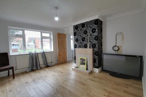 3 bedroom house to rent, Johnson Road, Hounslow TW5