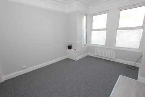 Studio to rent, Manor Road, Paignton TQ3