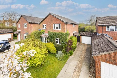 4 bedroom detached house for sale, Rockington Way, Crowborough