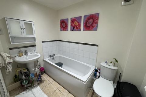 39 Blue Mans Way, Catcliffe, Rotherham, S60 5UR