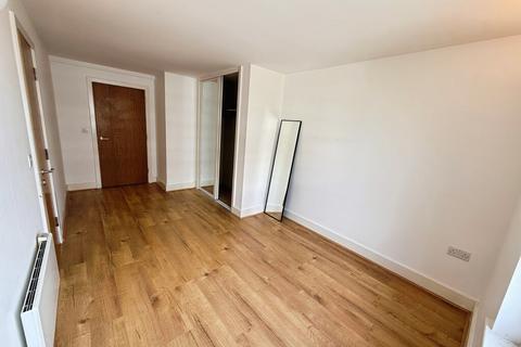 2 bedroom apartment to rent, Flagstaff Court, Canterbury CT1