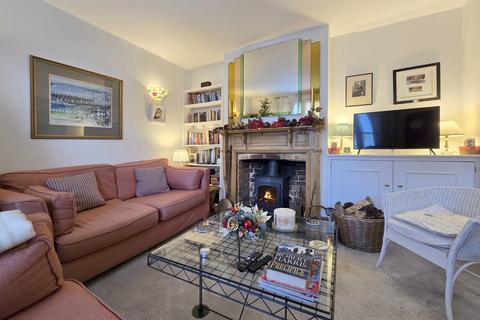 4 bedroom terraced house for sale, Station Street, Lymington SO41