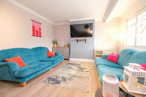44 Brookmead Way, Orpington, BR5 2BG
