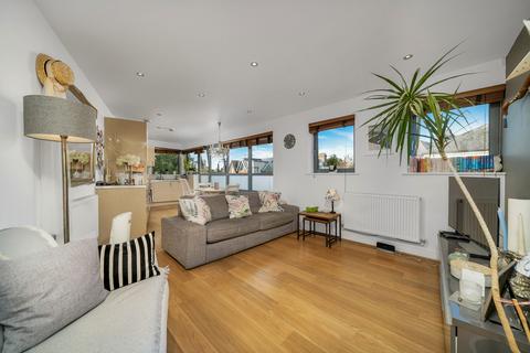 1 bedroom apartment for sale, Battersea Park Road, Battersea SW11