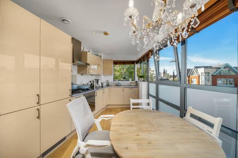 1 bedroom apartment for sale, Battersea Park Road, Battersea SW11