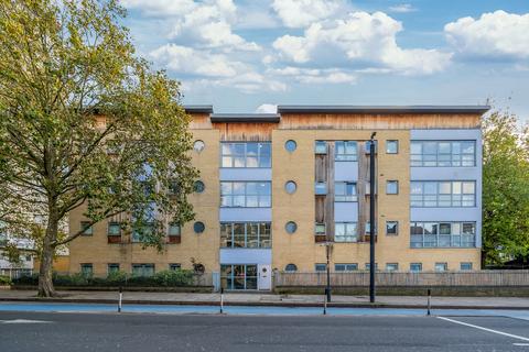 undefined, Battersea Park Road, Battersea SW11