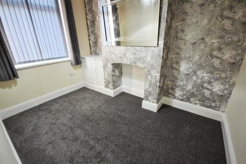 3 bedroom terraced house to rent, Hamil Road, Burslem