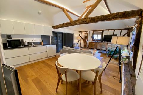 1 bedroom barn conversion to rent, Colwood Lane, Warninglid