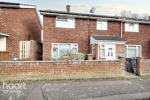 3 bedroom end of terrace house for sale, Briardale, Stevenage