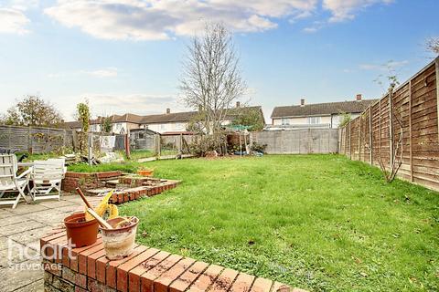 3 bedroom end of terrace house for sale, Briardale, Stevenage