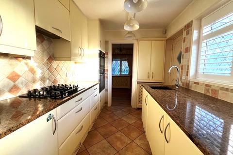 2 bedroom detached bungalow for sale, Wrights Way, Colchester CO6