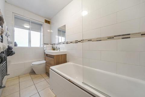 2 bedroom flat for sale, Tooting High Street, Tooting