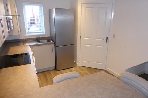 2 bedroom end of terrace house to rent, Booth Gardens, Lancaster