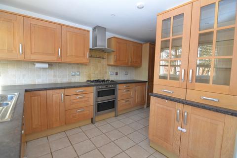 4 bedroom terraced house to rent, Halfway Street, Kent DA15