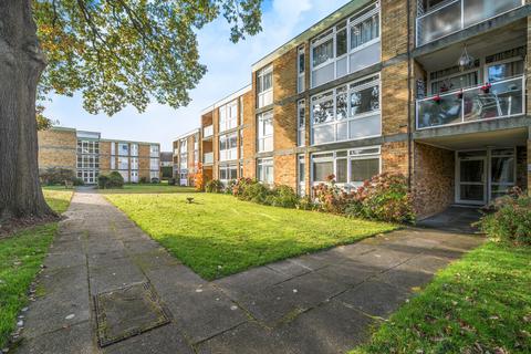 Laleham Court, Chobham Road, Woking, GU21