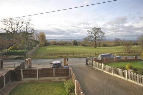 15 Hickleton Road, Barnburgh, Doncaster, DN5 7EH