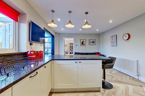 16 Carlton Close, Sutton Coldfield, B75 6BX