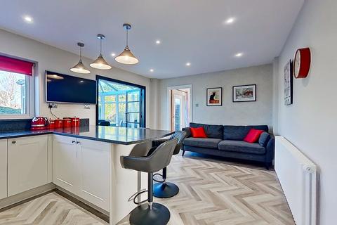 16 Carlton Close, Sutton Coldfield, B75 6BX