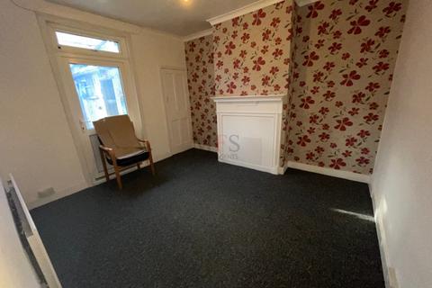 3 bedroom house to rent, Windsor Road, Southall, UB2