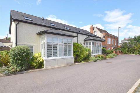 undefined, Portsmouth Road, Cobham, KT11